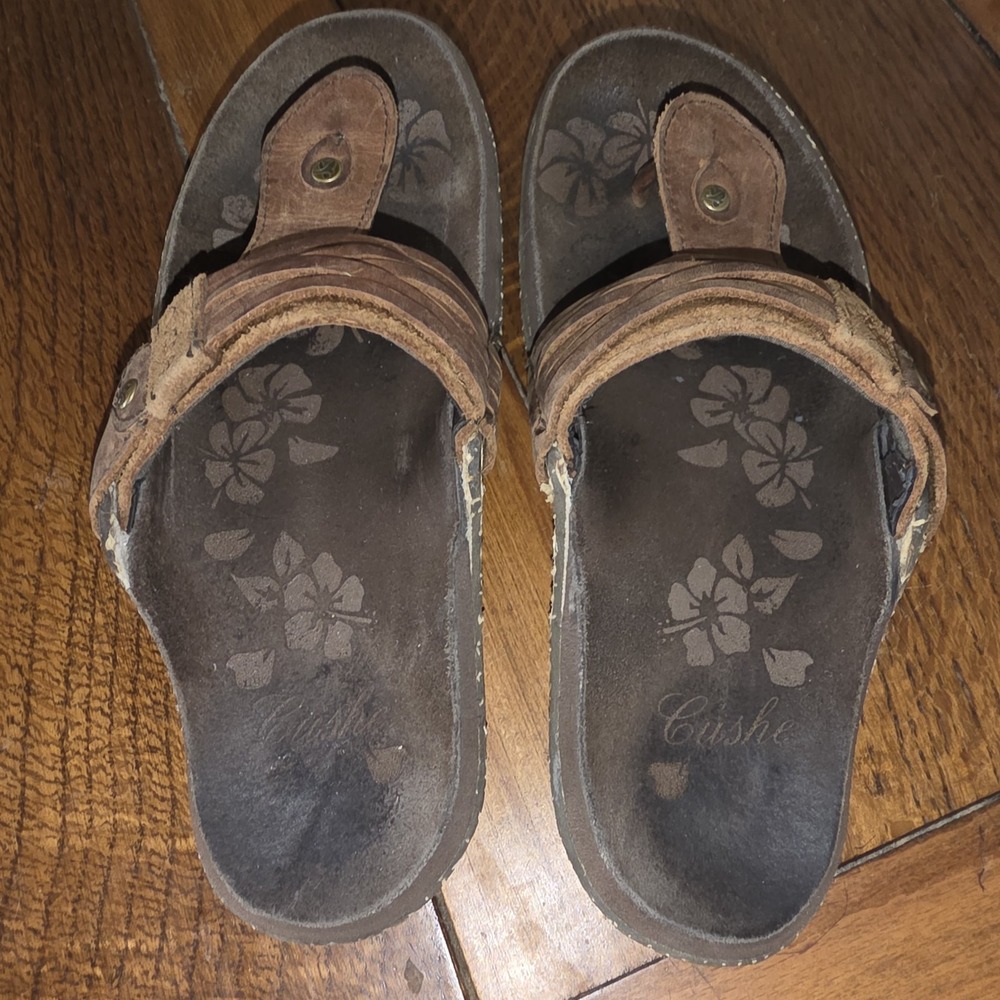 Cushe manuka‎ strip sandals womens 6 leather slip on